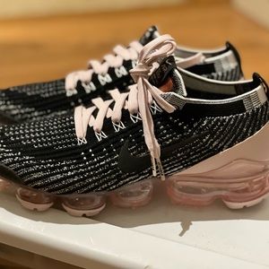 Nike Vapor Max W8.5